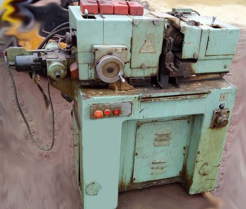 Загальний вигляд круглошліфувального верстата безцентрового 3Д180